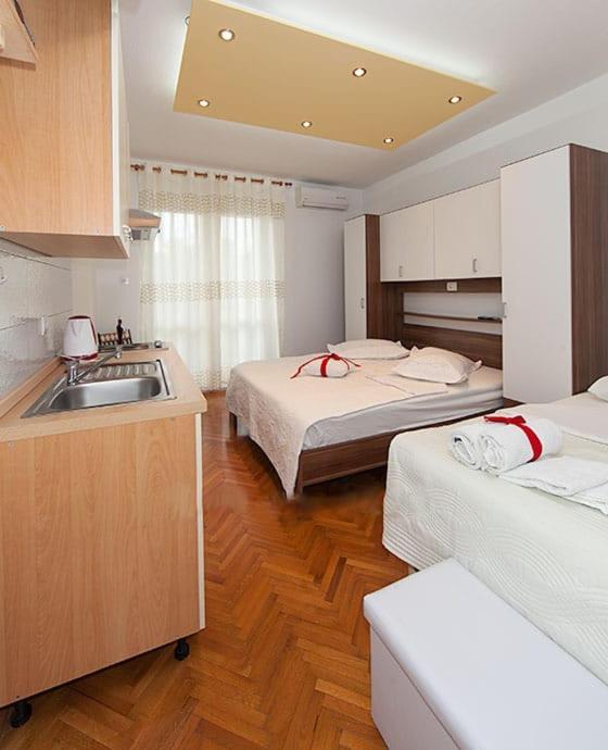Apartmani Saric Тучепи Экстерьер фото